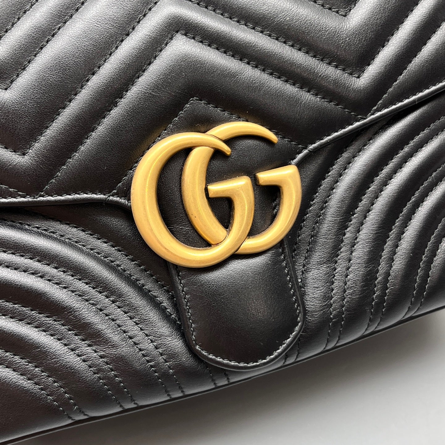 Gucci - Marmont - Leather - Black - (medium)