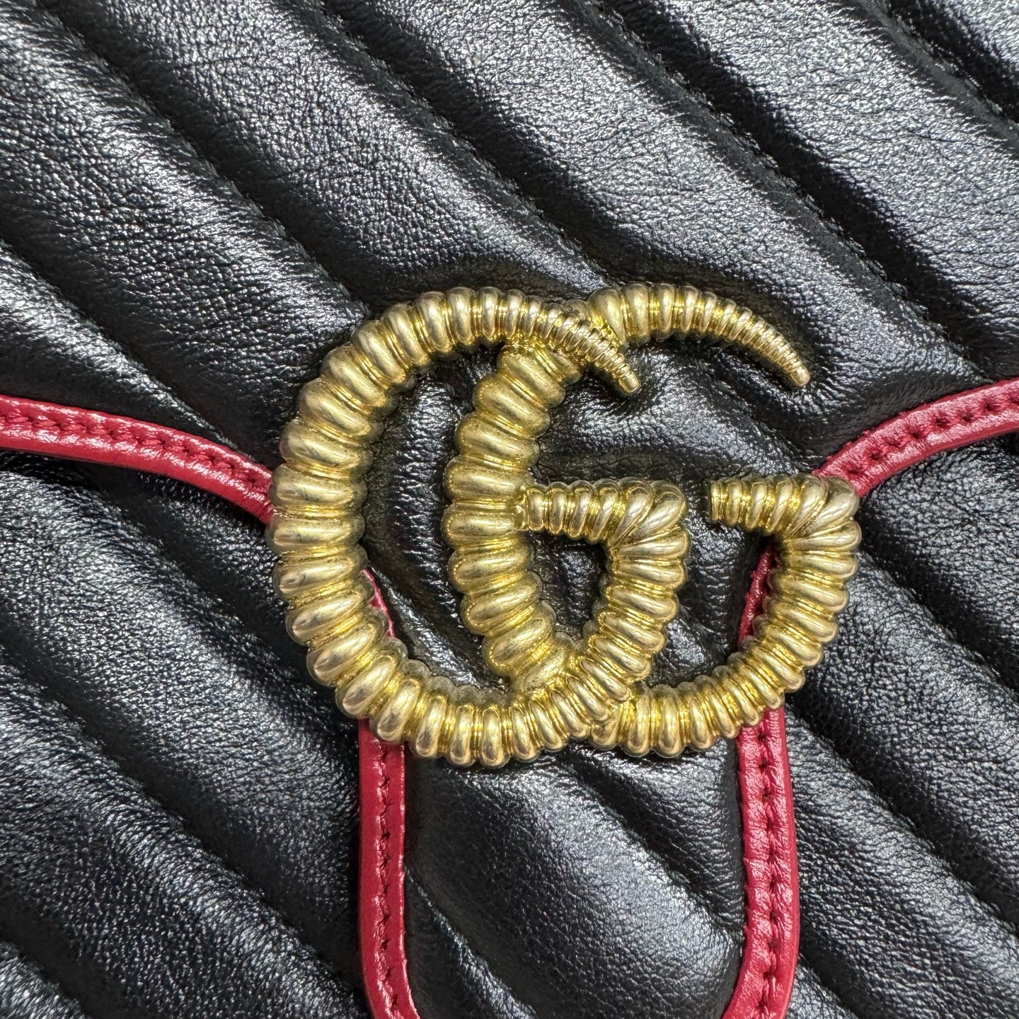 Gucci - Marmont - Leather - Black - (medium)