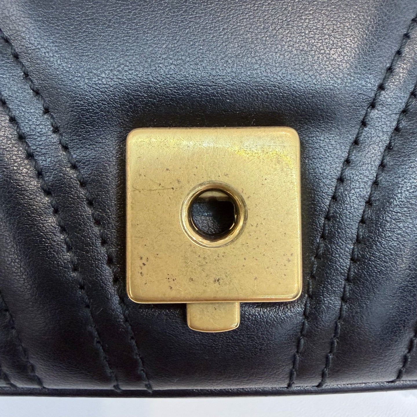 Gucci - Marmont - Leather - Black - (medium)
