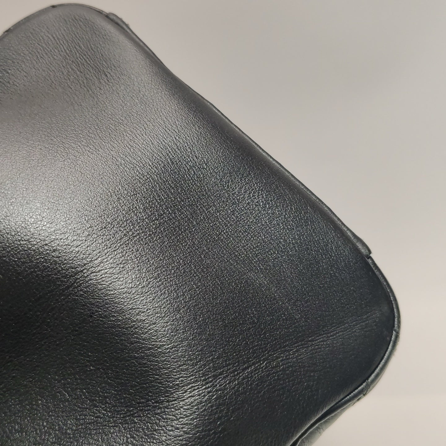 Gucci - Marmont - Leather - Black - (medium)