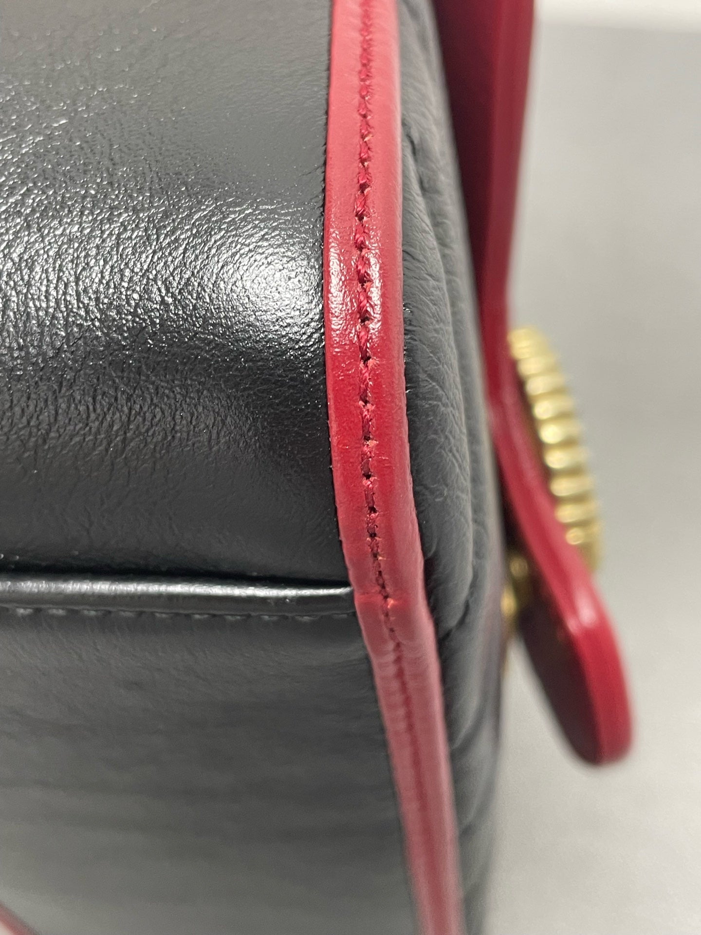Gucci - Marmont - Leather - Black - (mini)