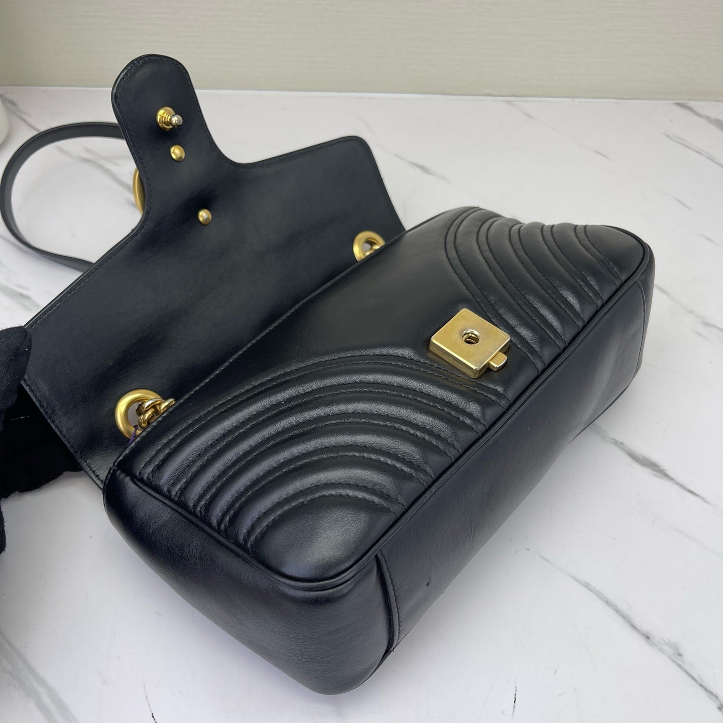 Gucci - Marmont - Leather - Black - (Small)