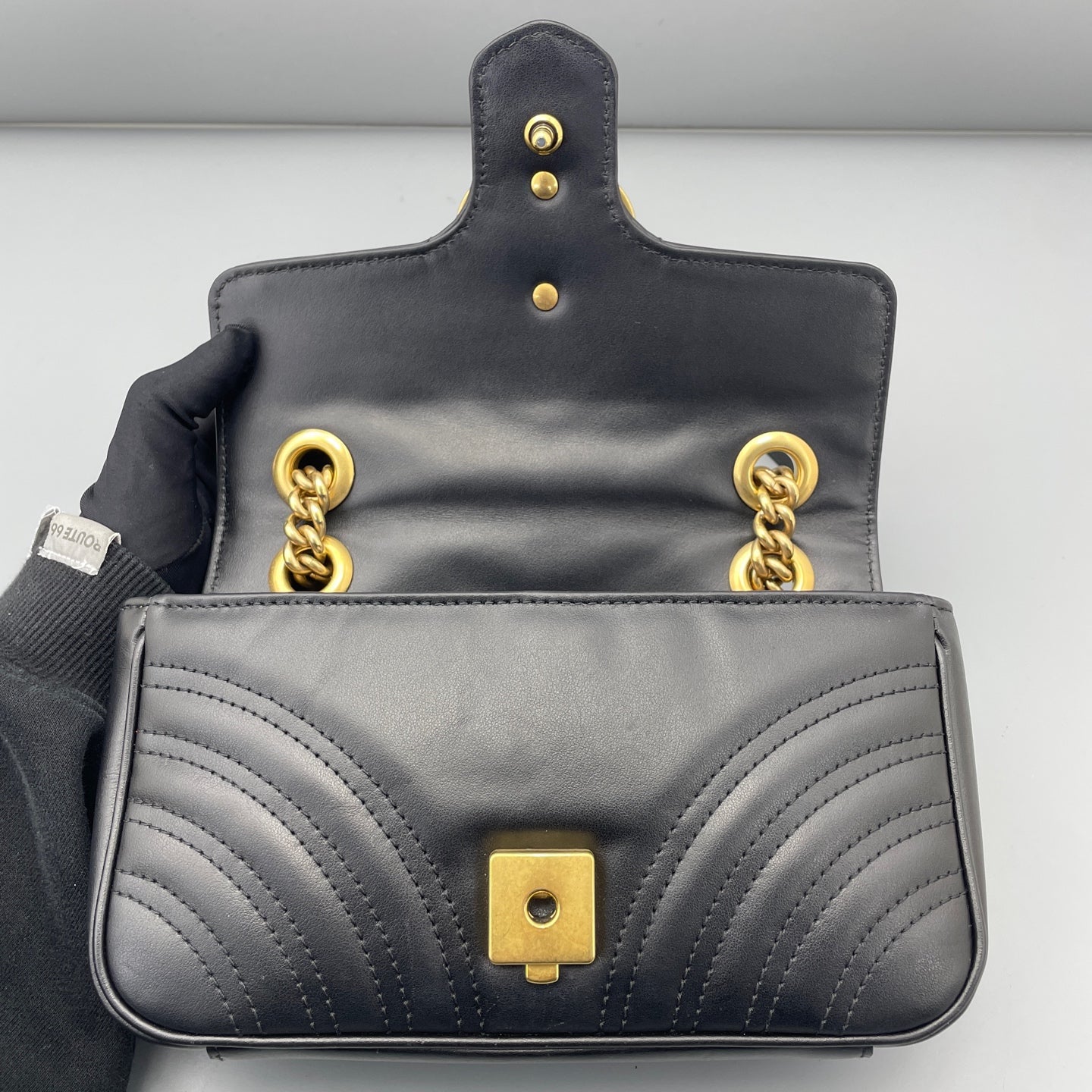 Gucci - Marmont - Leather - Black with gold-tone hardware - (mini)
