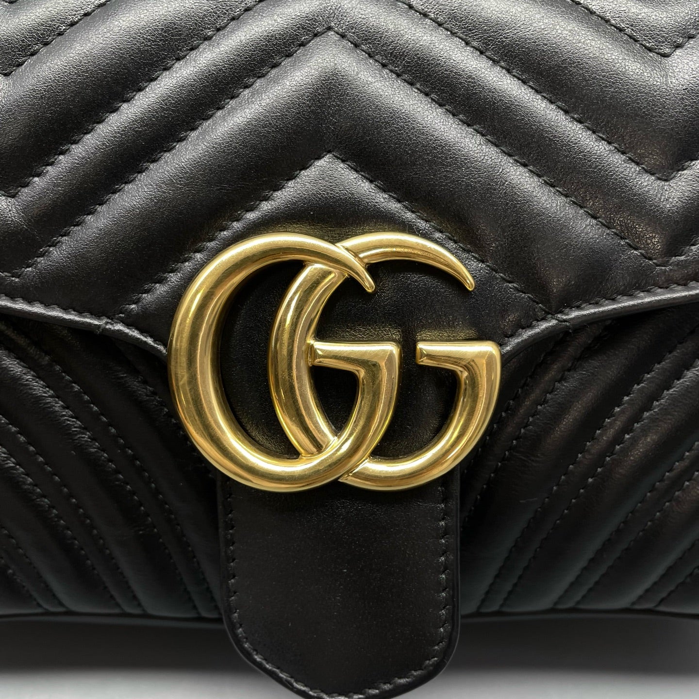 Gucci - Marmont - Leather - Black with Gold-Tone Hardware - (small)