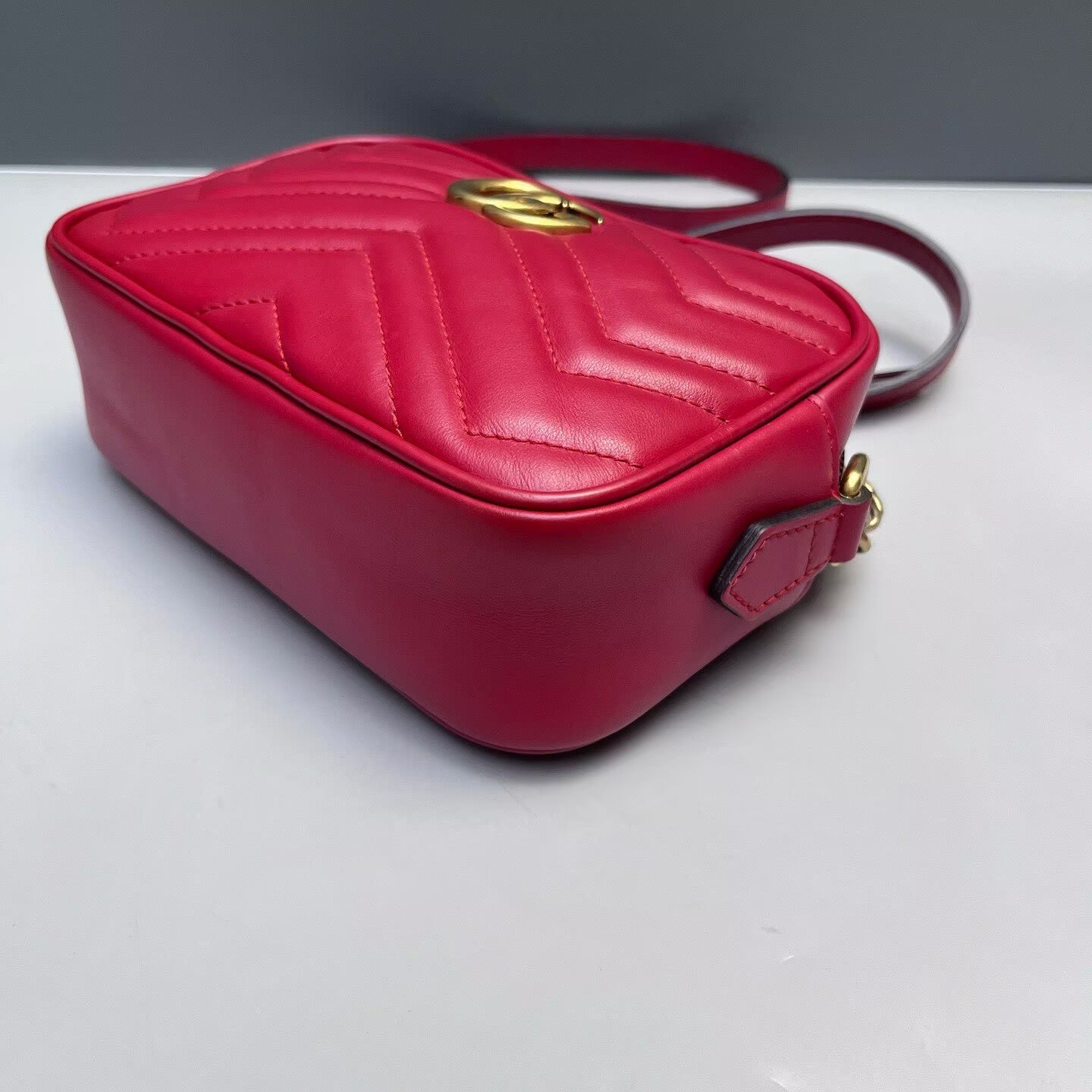 Gucci - Marmont - Leather - Red with Gold-Tone Hardware - (Mini)