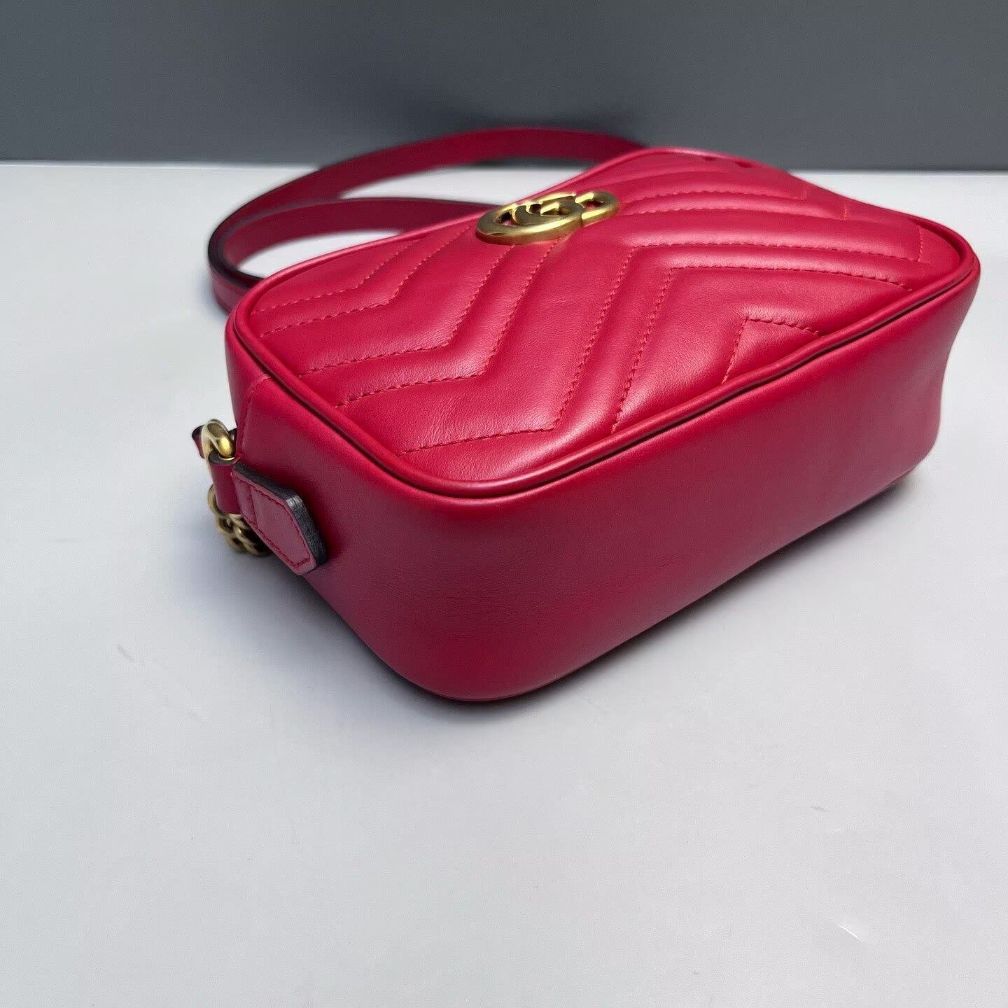 Gucci - Marmont - Leather - Red with Gold-Tone Hardware - (Mini)