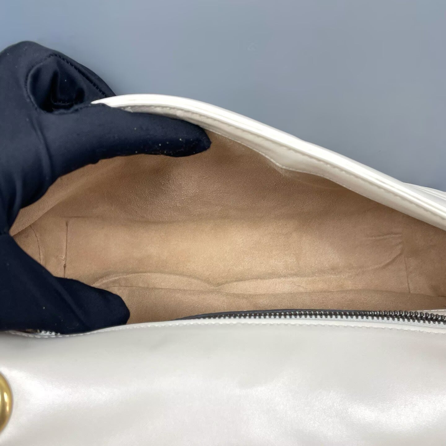Gucci - Marmont - Matelassé chevron leather - Off-white with Antique Gold-Tone Hardware - (small)