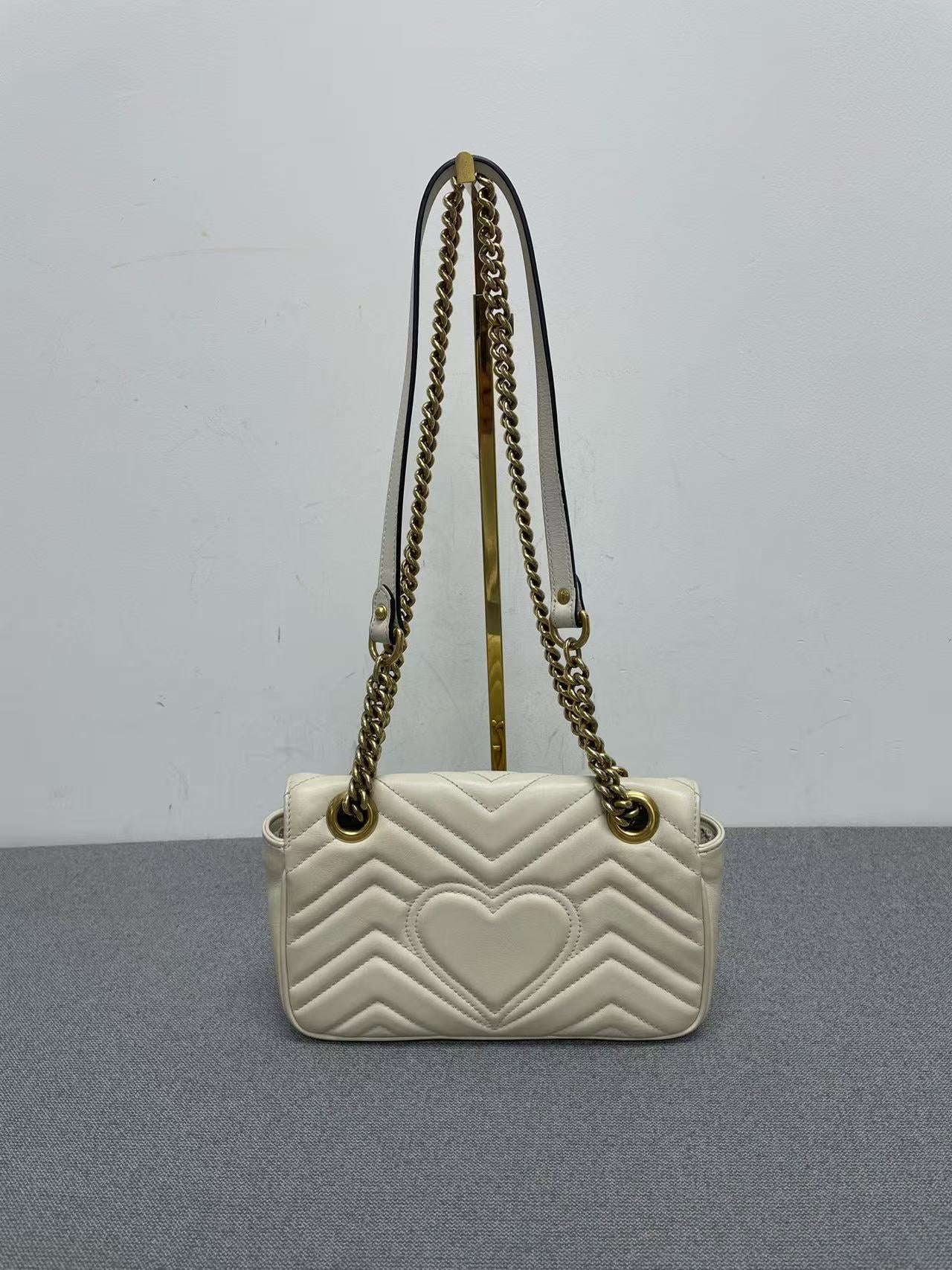 Gucci - Marmont Matelassé Mini - Leather - White with Antiqued Gold-Tone Hardware - (mini)
