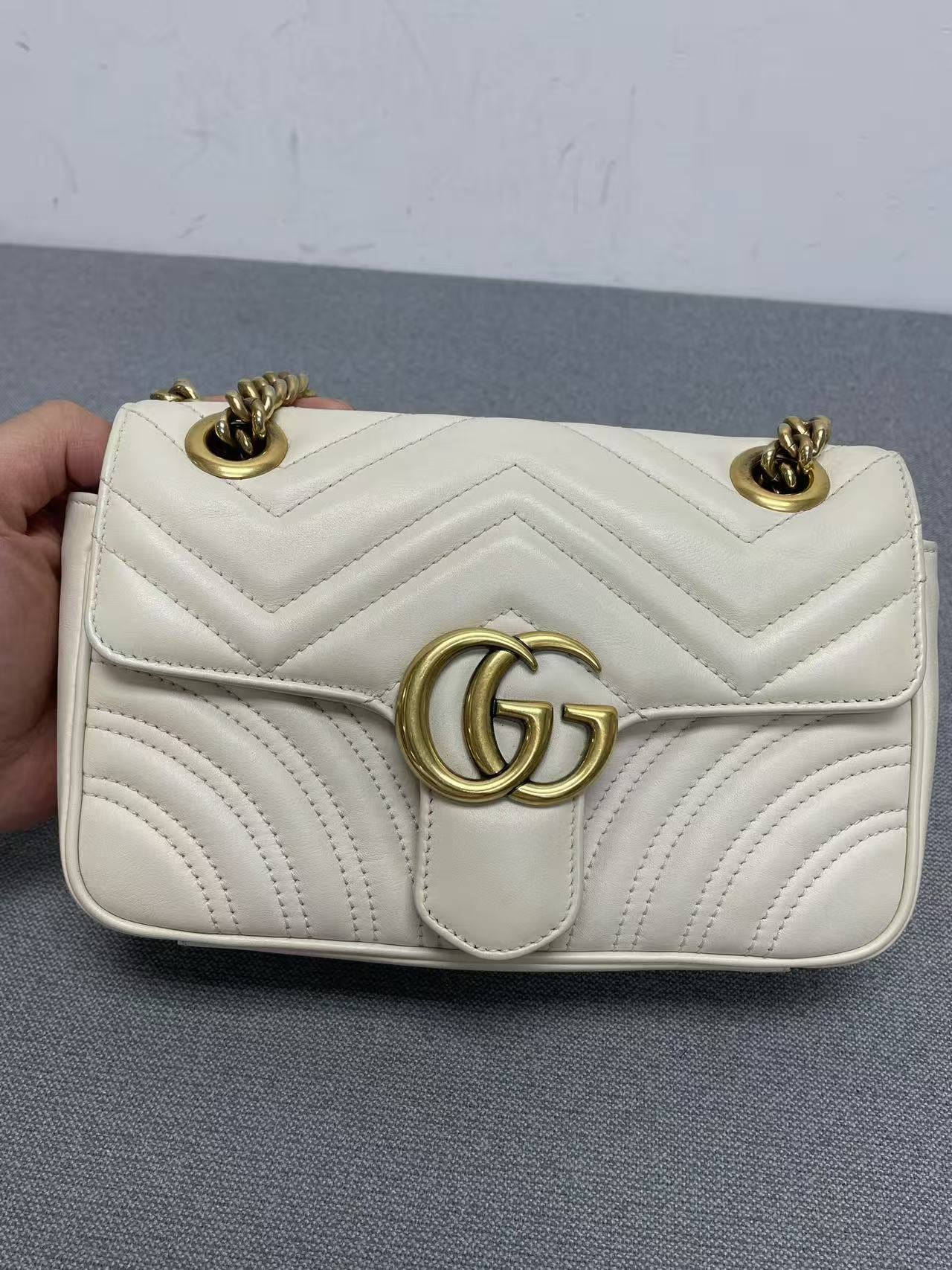 Gucci - Marmont Matelassé Mini - Leather - White with Antiqued Gold-Tone Hardware - (mini)