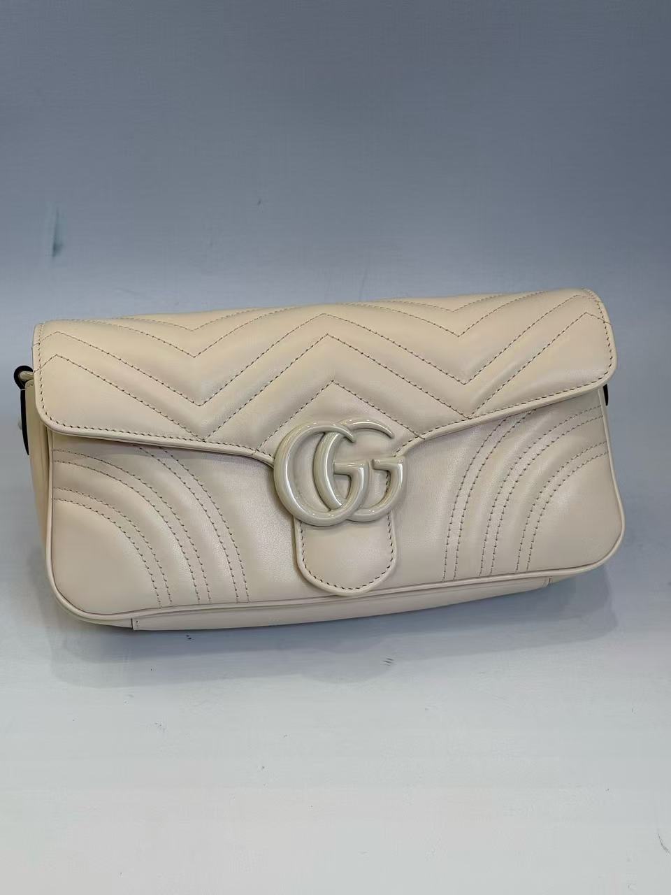 Gucci - Marmont Matelassé Shoulder Bag - Leather - Off-white with Tone-on-Tone Hardware - (medium)