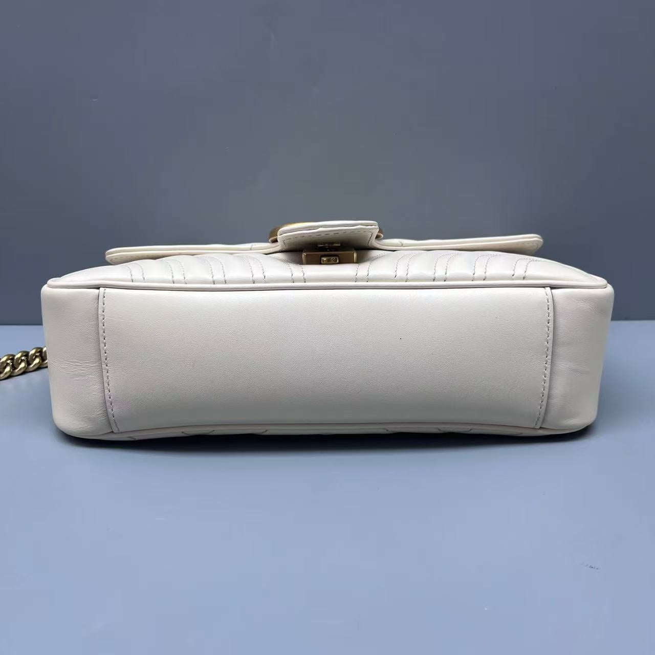 Gucci - Marmont Matelassé Shoulder Bag - Matelassé leather - White - (medium)