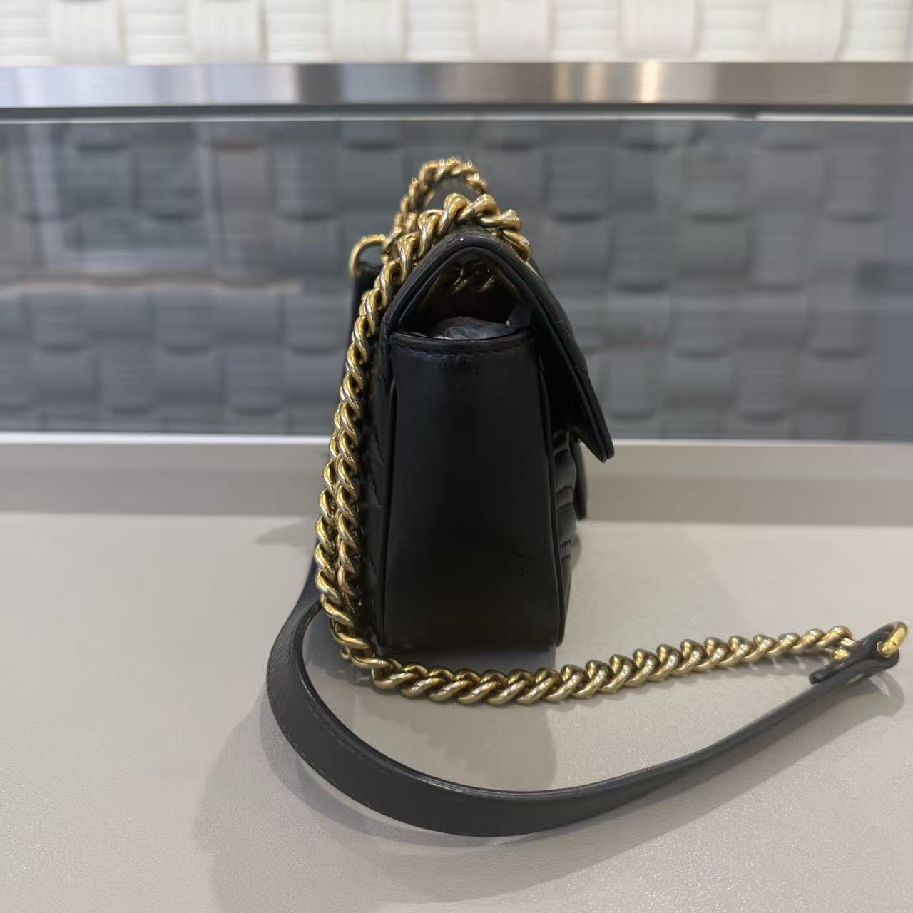 Gucci - Marmont Matelassé Small Shoulder Bag - Calfskin leather - Black - (small)