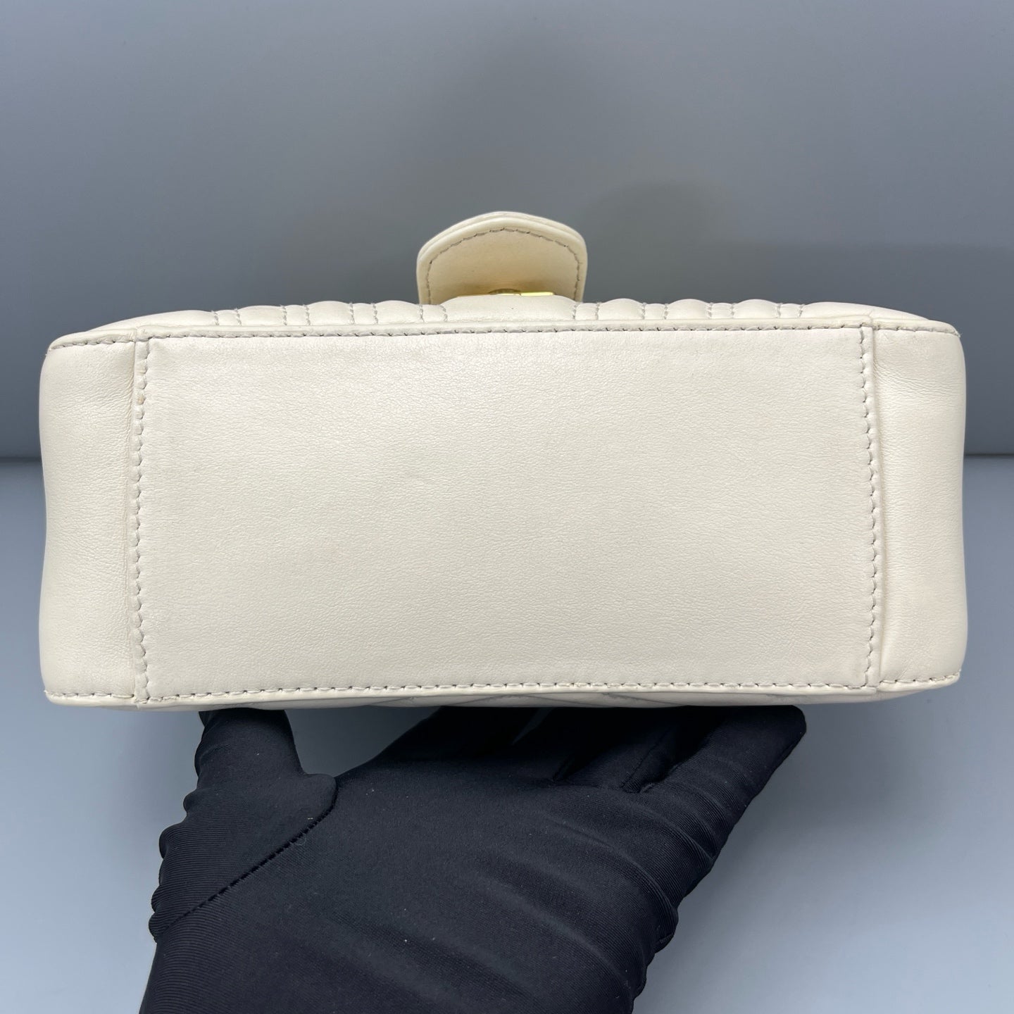 Gucci - Marmont Messenger - Leather - White