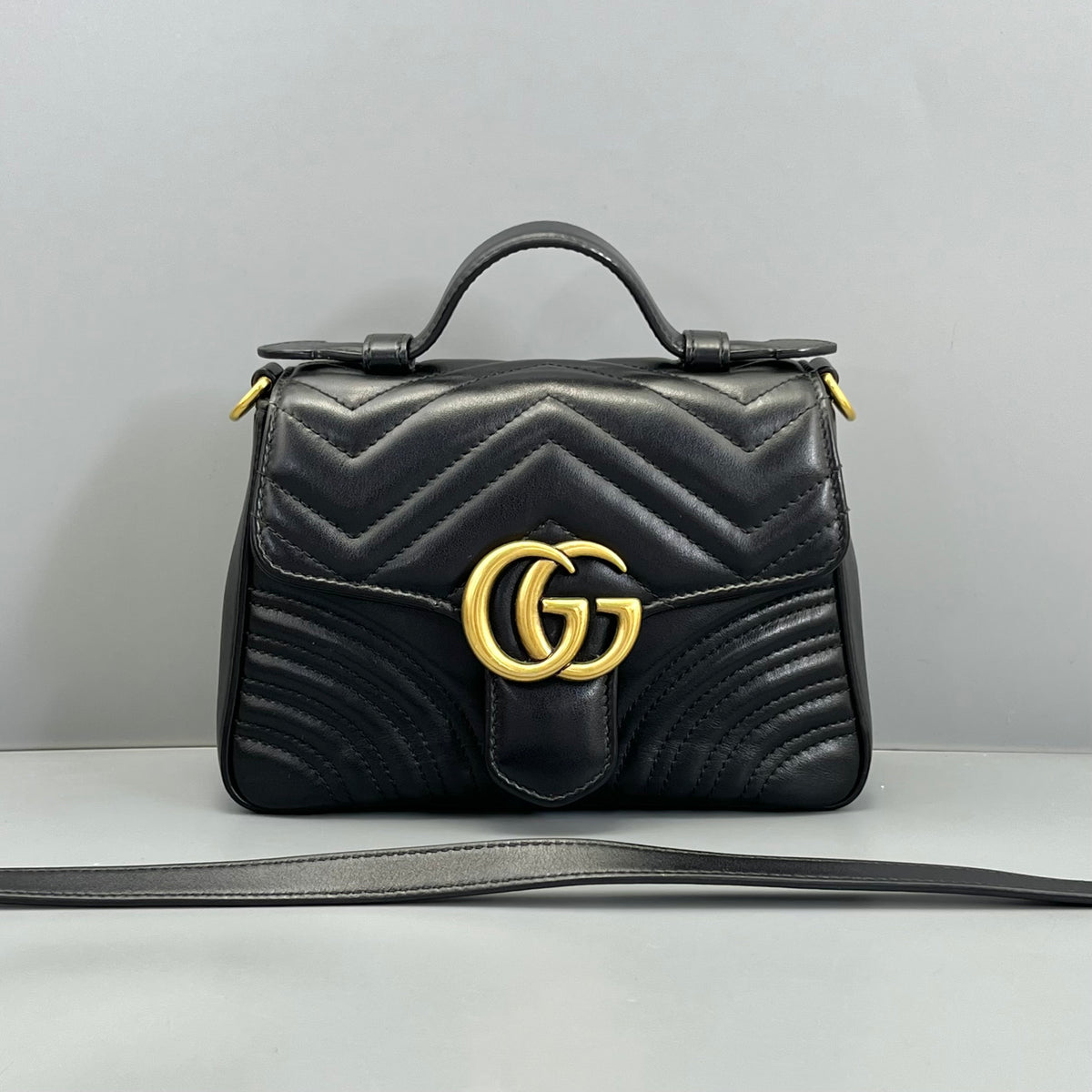 Gucci - Marmont Messenger - Leather - Black - (mini)