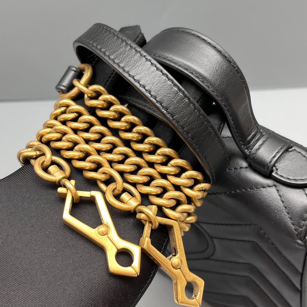 Gucci - Marmont Messenger - Leather - Black - (small)