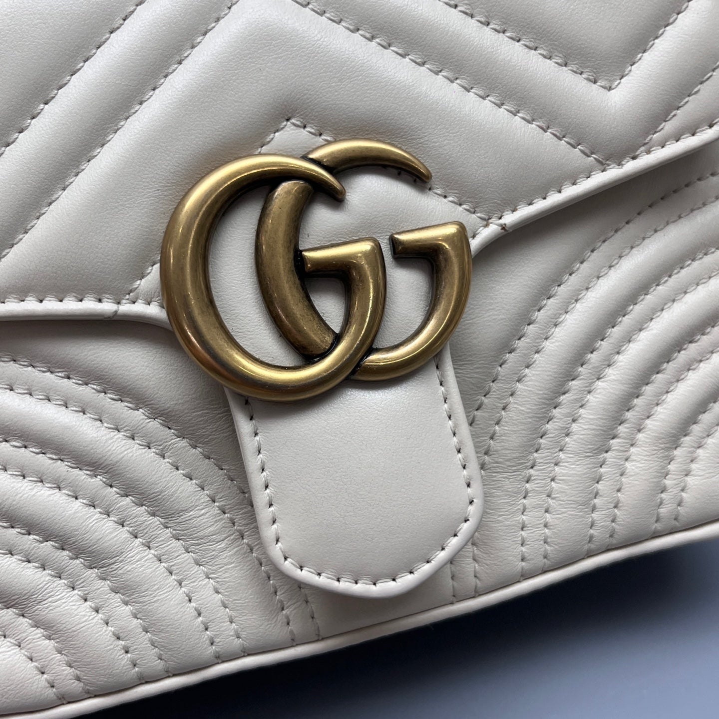 Gucci - Marmont Messenger - Leather - White - (small)
