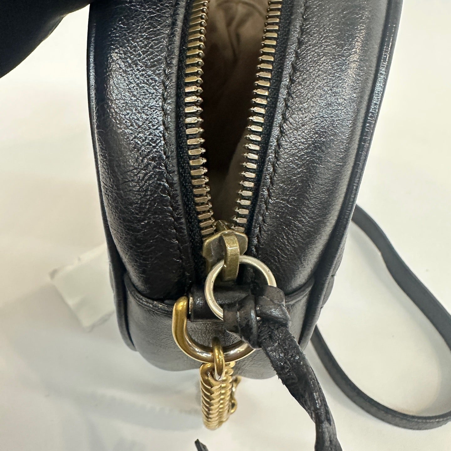 Gucci - Marmont Mini Round Shoulder Bag - Leather - Black - (mini)