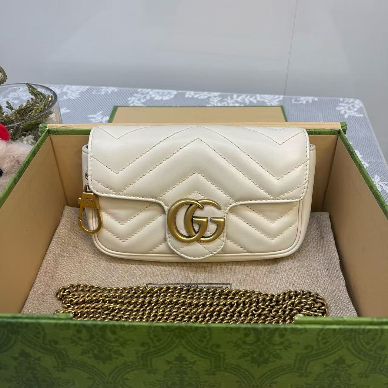 Gucci - Marmont Mini Shoulder Bag - Matelassé leather - White - (mini)