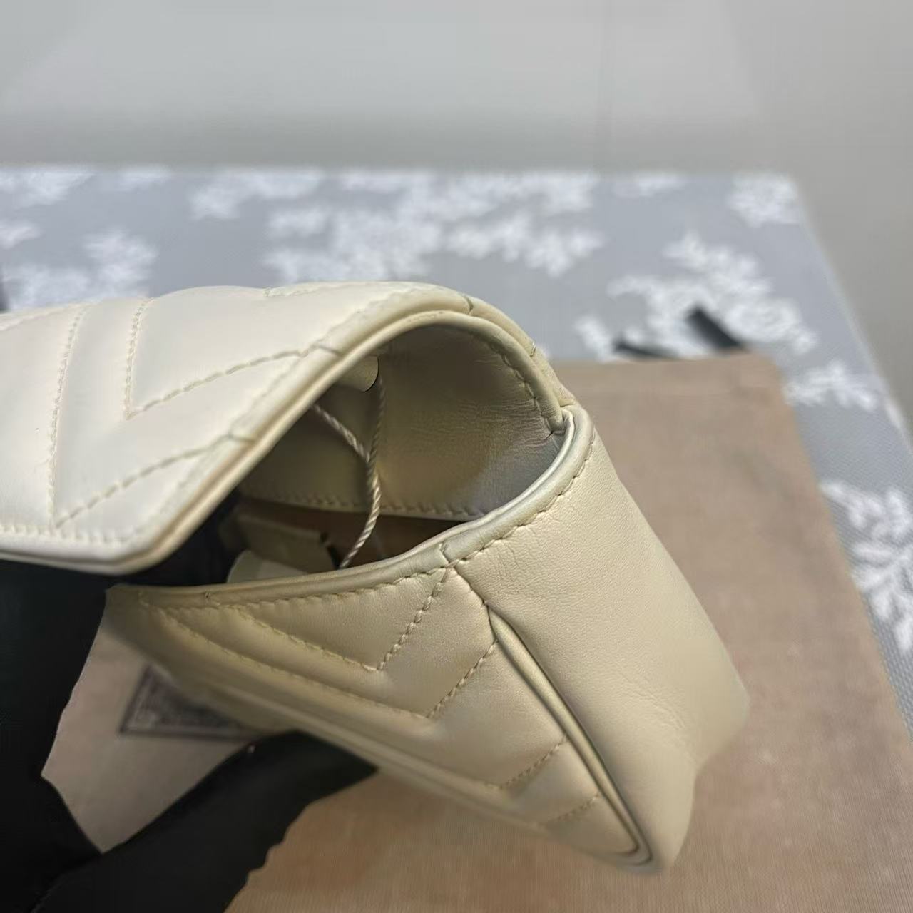 Gucci - Marmont Mini Shoulder Bag - Matelassé leather - White - (mini)