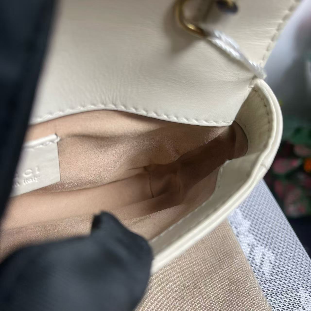 Gucci - Marmont Mini Shoulder Bag - Matelassé leather - White - (mini)