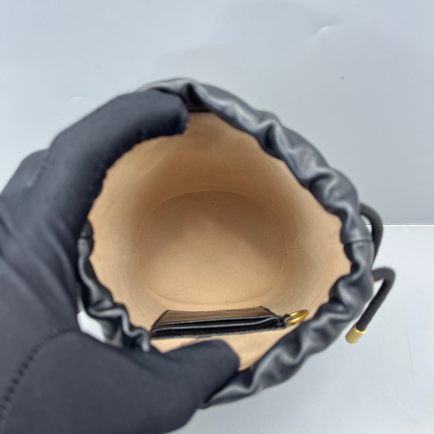 Gucci - Marmont Small Bucket Bag - Leather - Black - (mini)