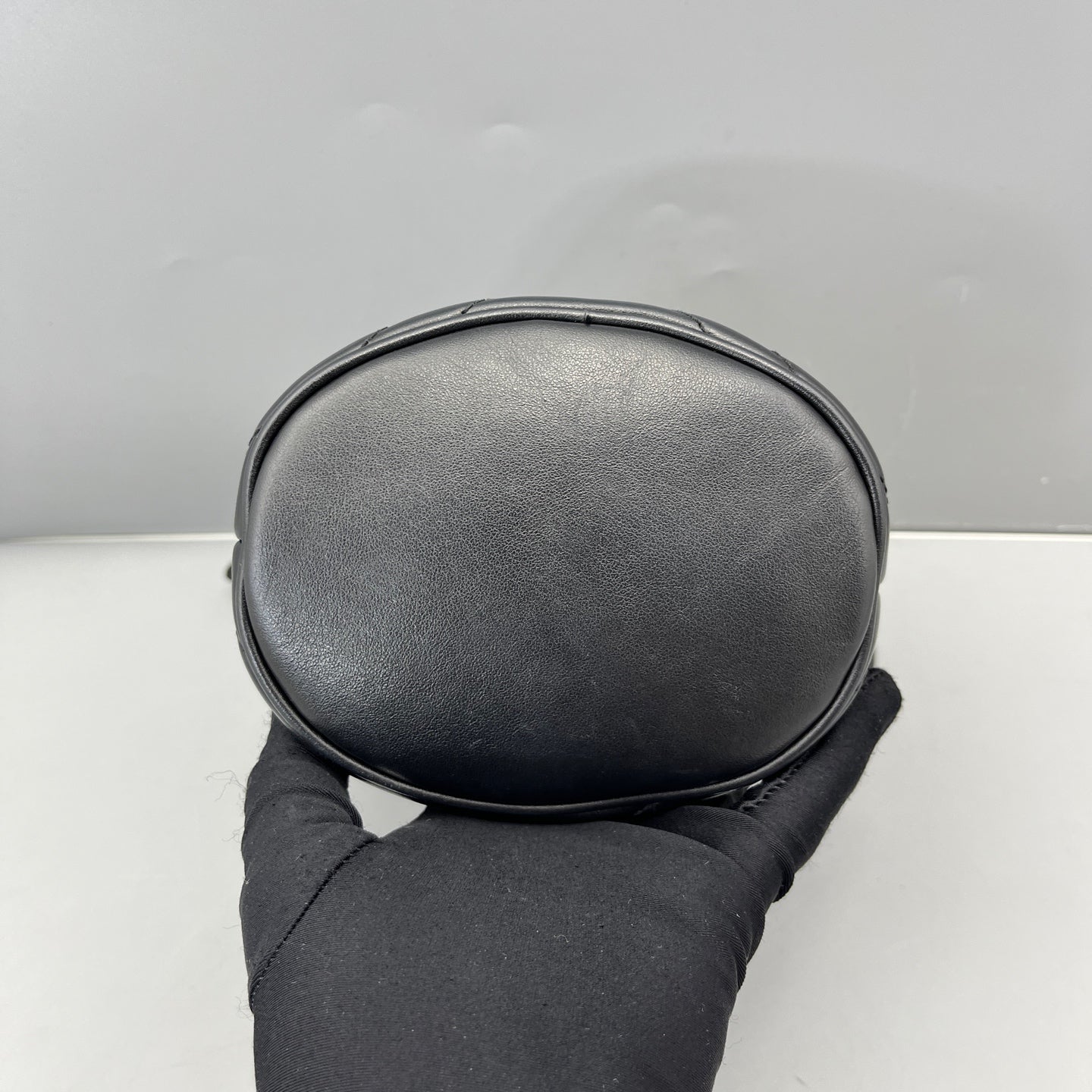 Gucci - Marmont Small Bucket Bag - Leather - Black - (mini)