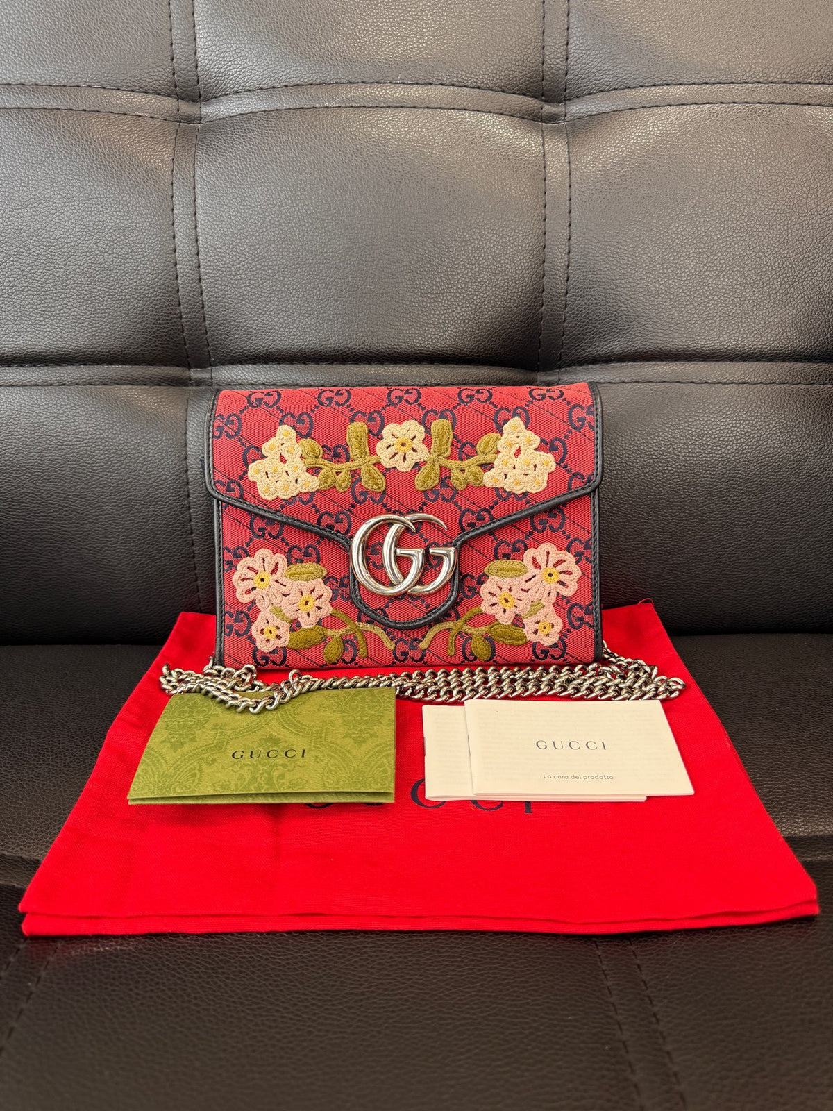 Gucci - Marmont WOC 520 Limited Edition Floral Embroidery - Cloth - Red