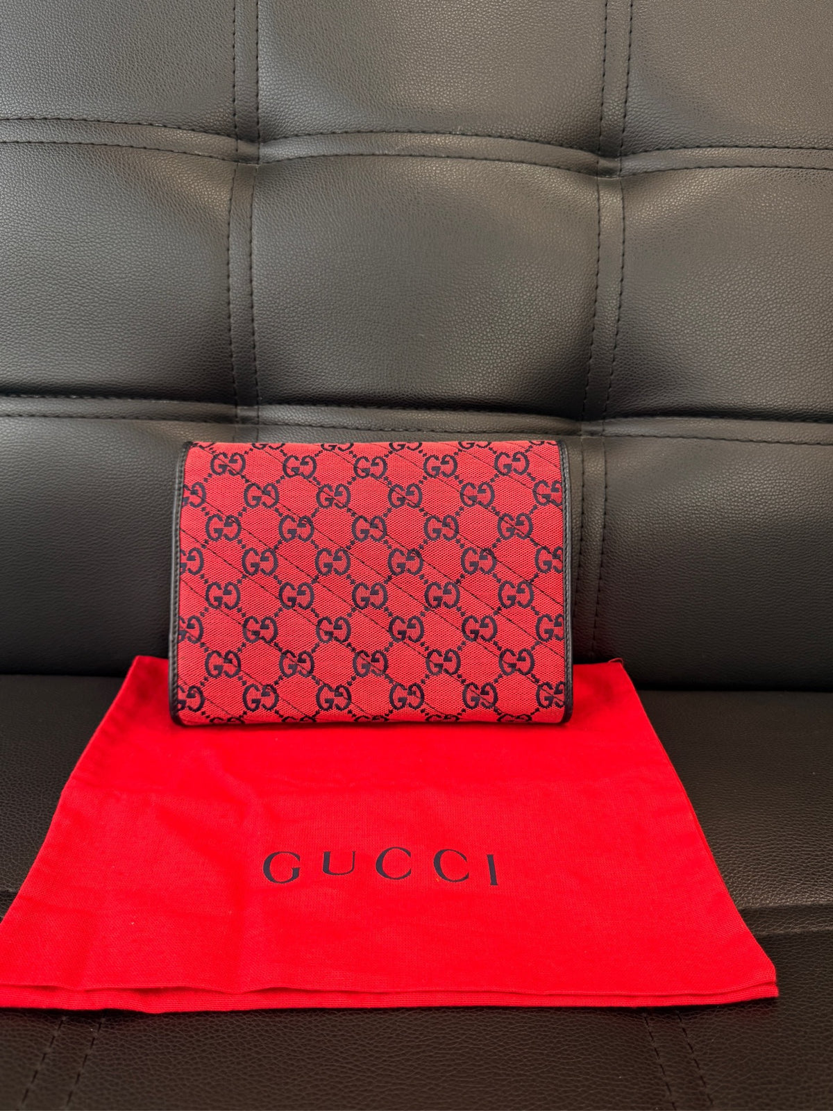 Gucci - Marmont WOC 520 Limited Edition Floral Embroidery - Cloth - Red