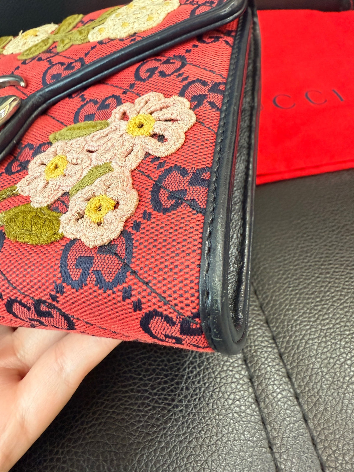 Gucci - Marmont WOC 520 Limited Edition Floral Embroidery - Cloth - Red