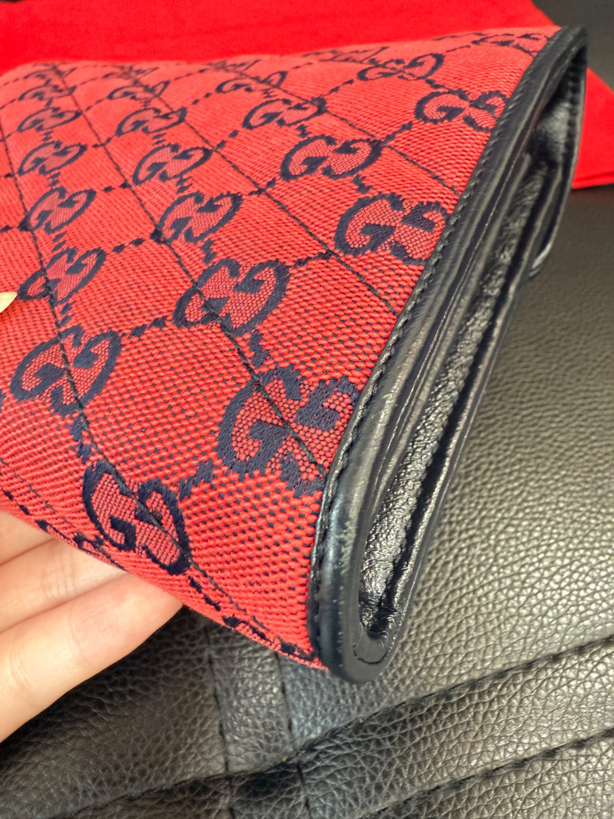 Gucci - Marmont WOC 520 Limited Edition Floral Embroidery - Cloth - Red