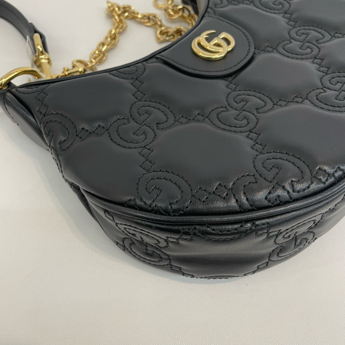 Gucci - Matelasse crescent moon bag - Leather - Black - (mini)