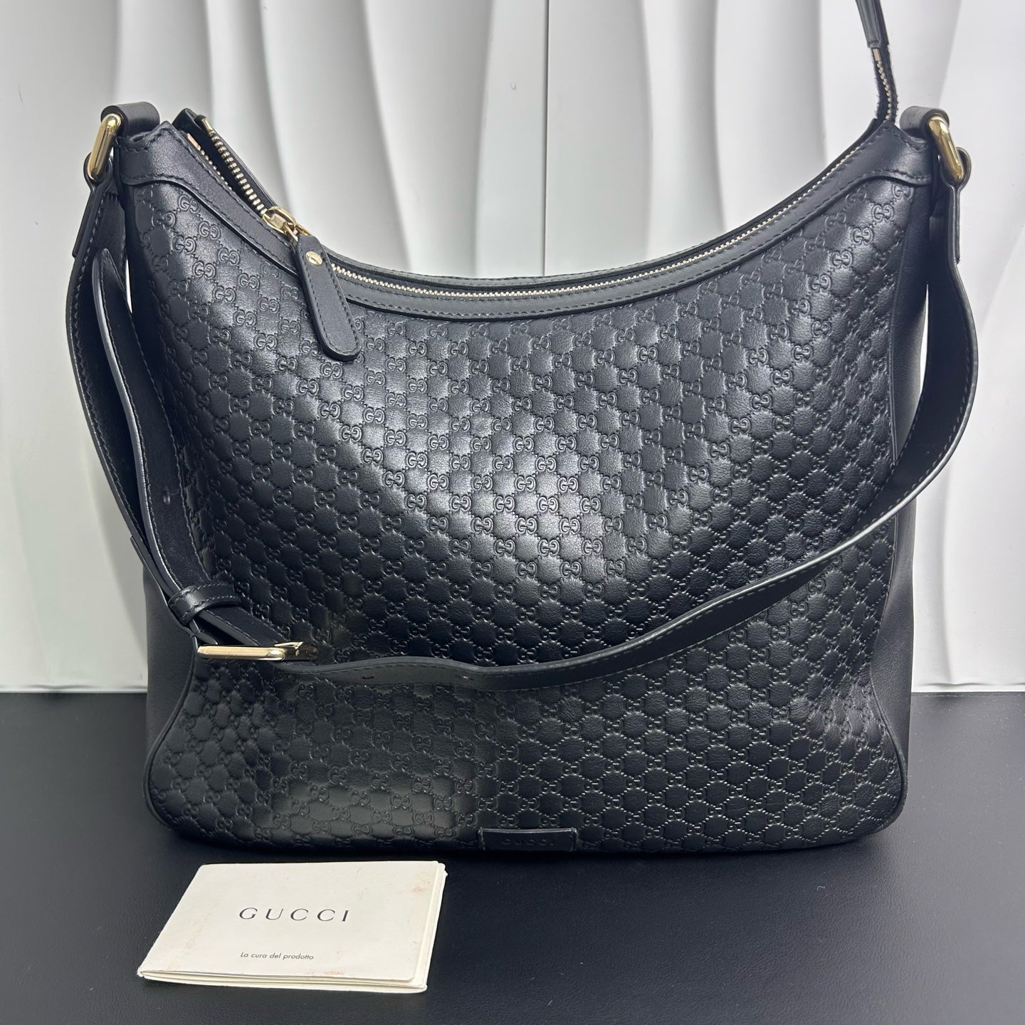 Gucci - Microguccissima Hobo Shoulder Bag - Leather - Black - (large)