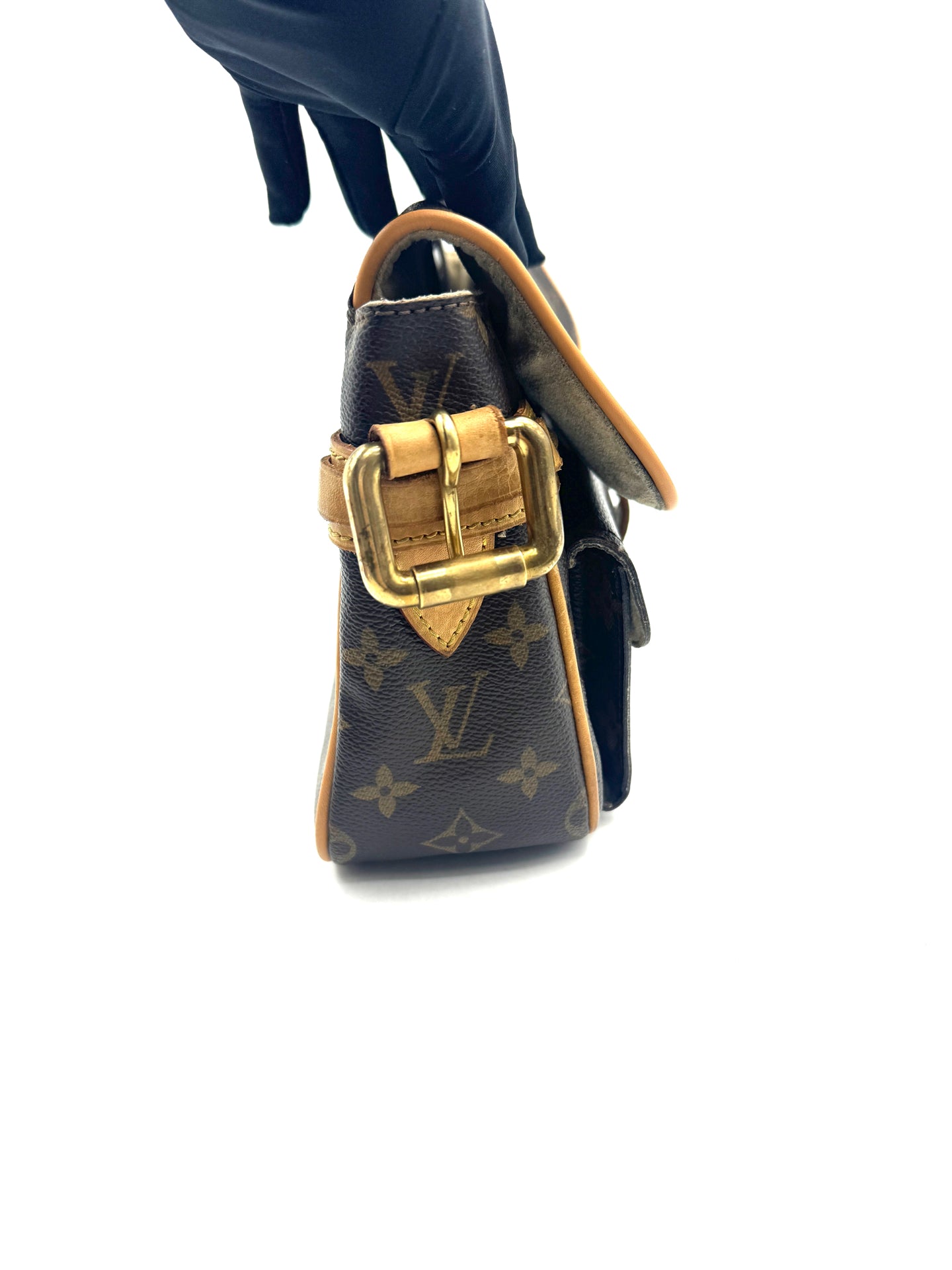 Gucci - Microguccissima Horsebit Tassel Flap Bag - Cowhide leather - Black - (Medium)