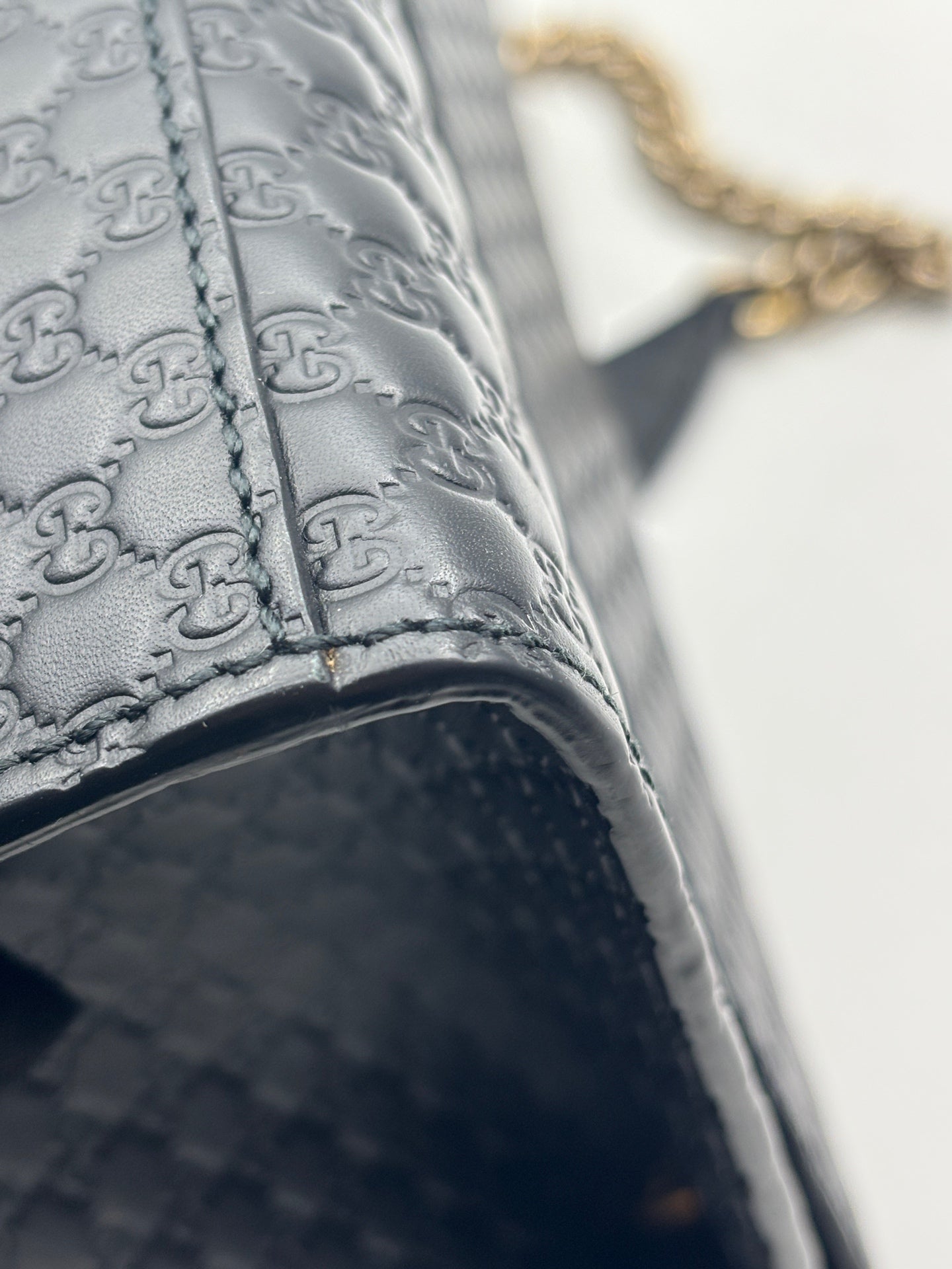 Gucci - Microguccissima Horsebit Tassel Flap Bag - Cowhide leather - Black - (Medium)