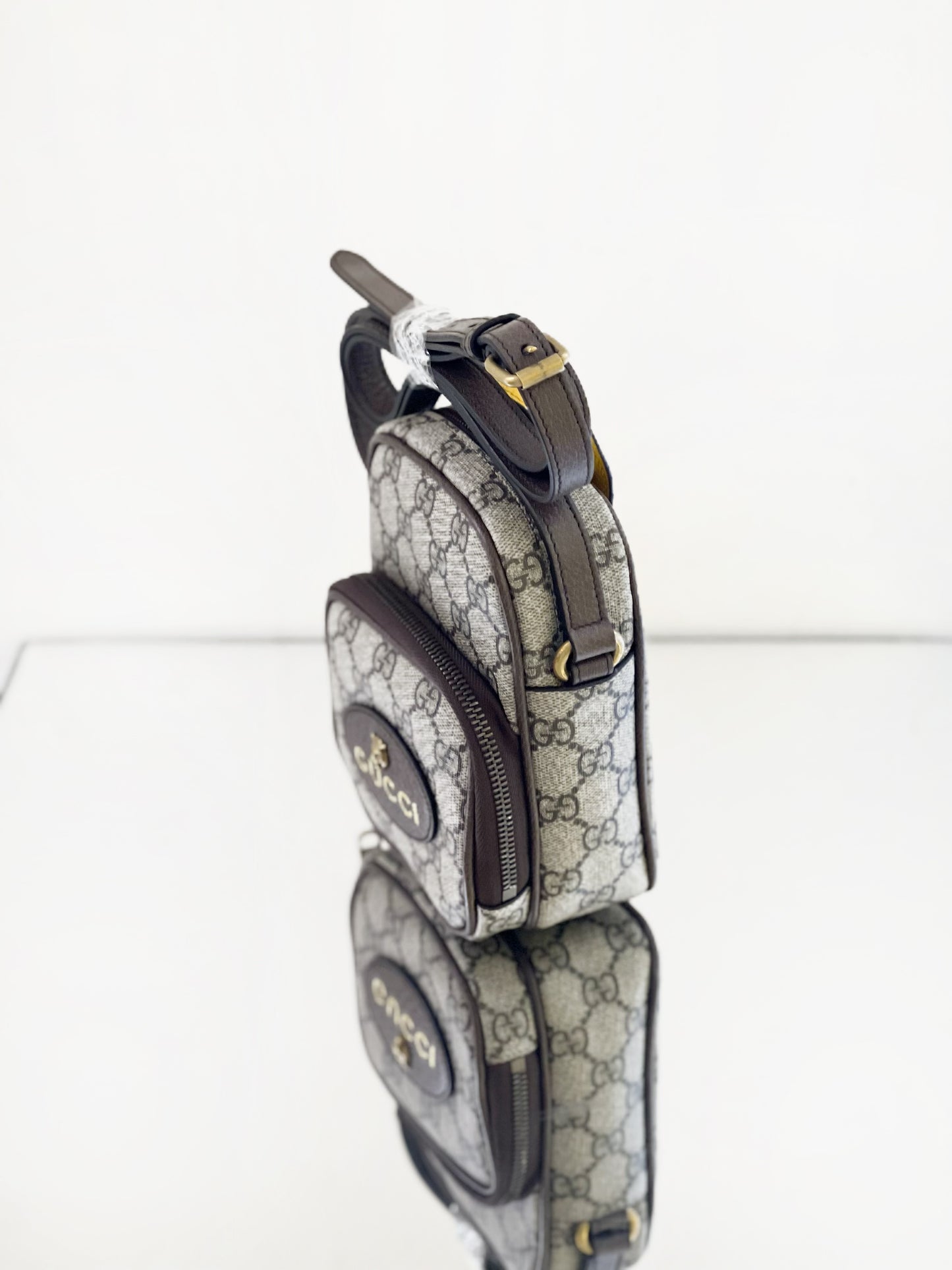 Gucci - Neo Vintage Tiger Head Camera Bag - GG Supreme canvas with leather trim - Beige with Dark Brown and Yellow Accents - (mini)