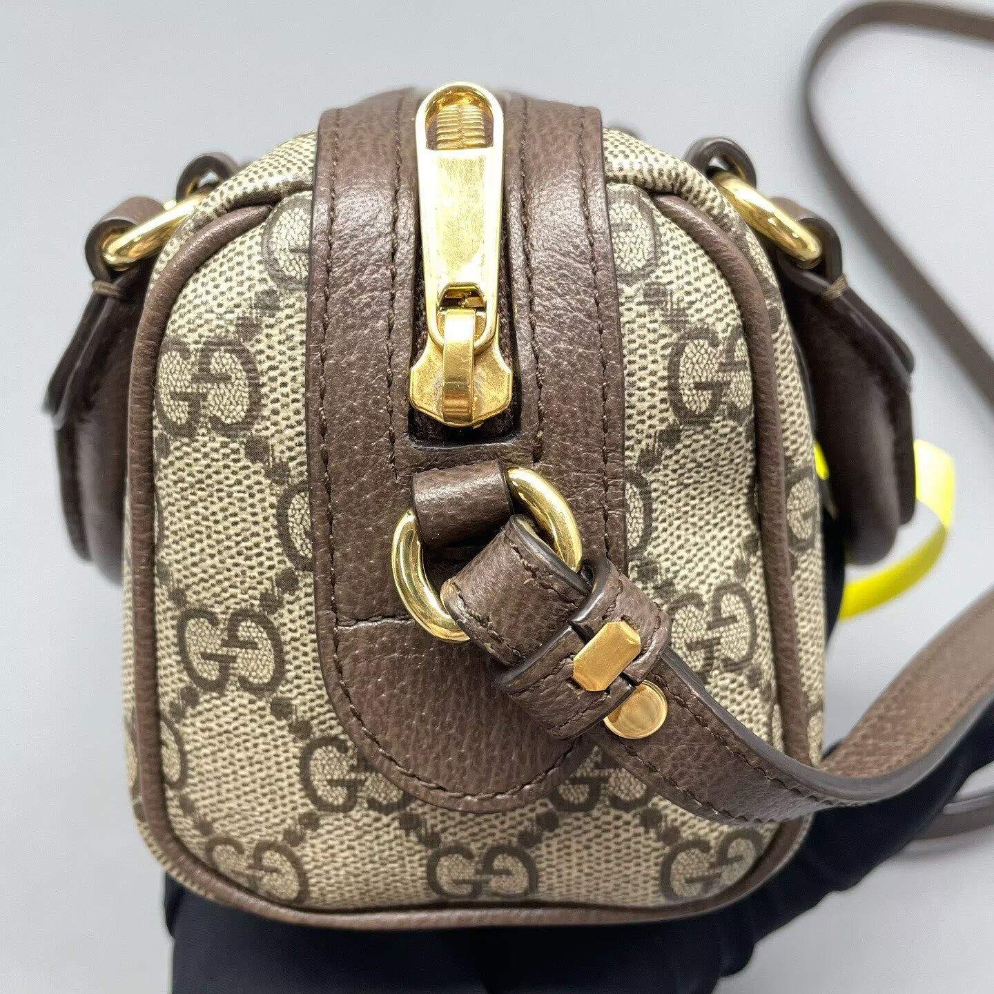 Gucci - Ophidia Boston mini - GG Supreme canvas with leather trim - Ebony (Beige/Brown) with red and green Web stripe - (mini)