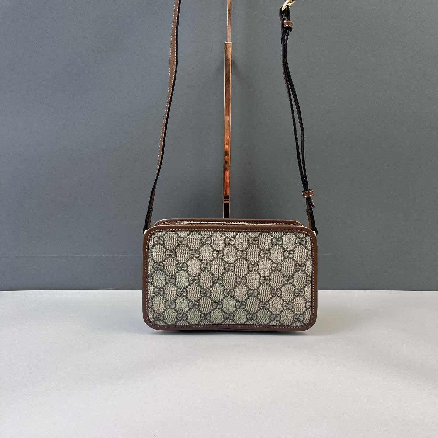 Gucci - Ophidia GG Camera Bag - GG Supreme canvas with leather trim - Beige and Brown - (small)