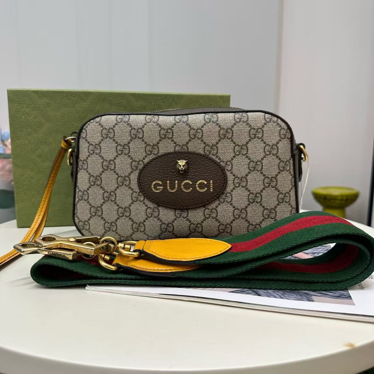 Gucci - Ophidia GG Supreme Camera Bag - GG Supreme canvas with leather trim - Beige and Brown with Green and Red Web - (Small)