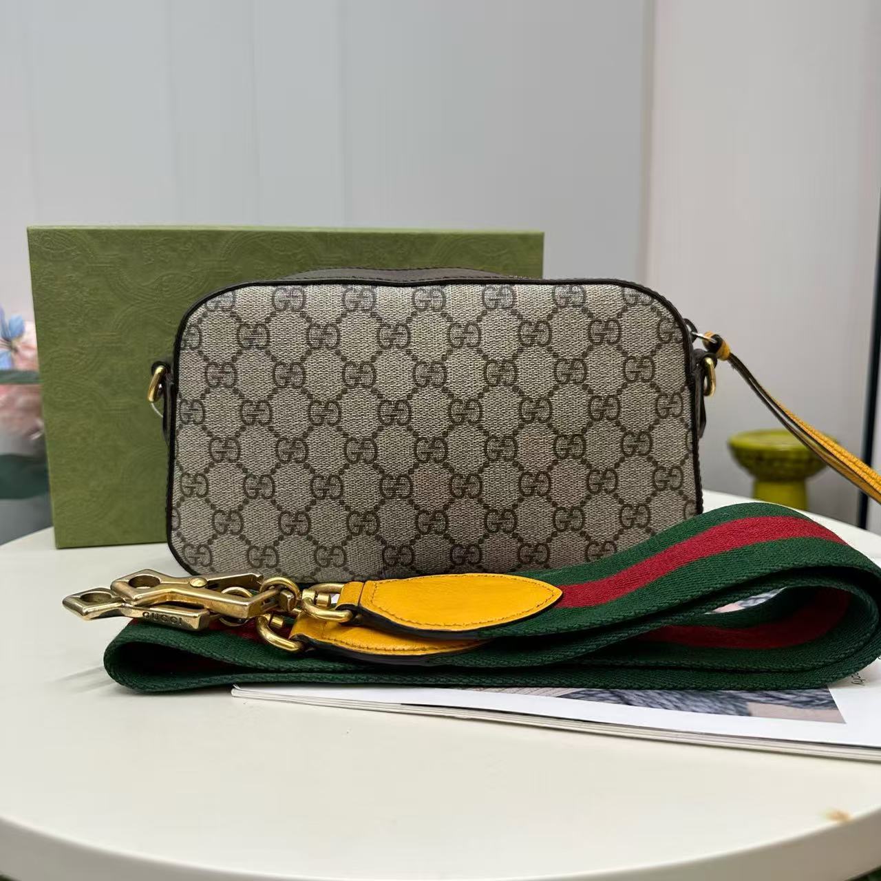 Gucci - Ophidia GG Supreme Camera Bag - GG Supreme canvas with leather trim - Beige and Brown with Green and Red Web - (Small)