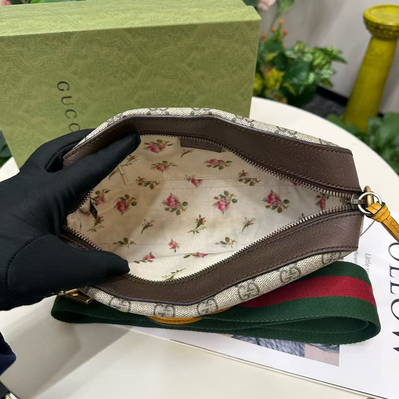 Gucci - Ophidia GG Supreme Camera Bag - GG Supreme canvas with leather trim - Beige and Brown with Green and Red Web - (Small)