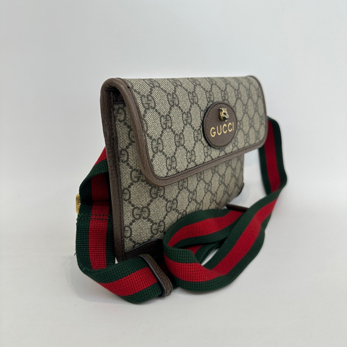 Gucci - Ophidia GG Supreme Tiger Head Belt Bag - GG Supreme canvas with leather trim - Beige and ebony with brown leather and green/red Web stripe - (Small)