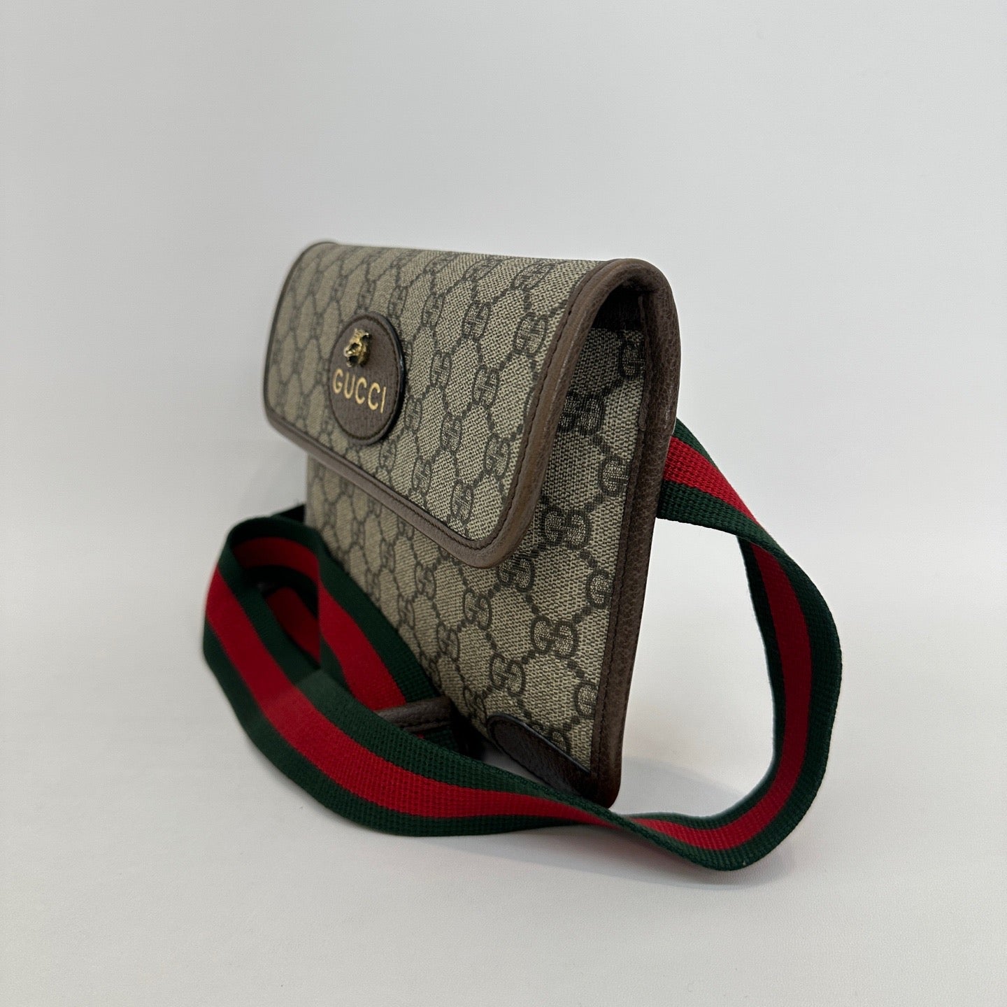 Gucci - Ophidia GG Supreme Tiger Head Belt Bag - GG Supreme canvas with leather trim - Beige and ebony with brown leather and green/red Web stripe - (Small)