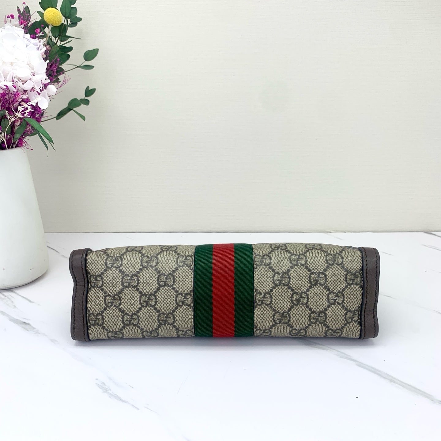 Gucci - Ophidia Monogram Clip Bag Small - GG Supreme canvas with brown leather trim - Beige and ebony with brown, green, and red accents - (small)