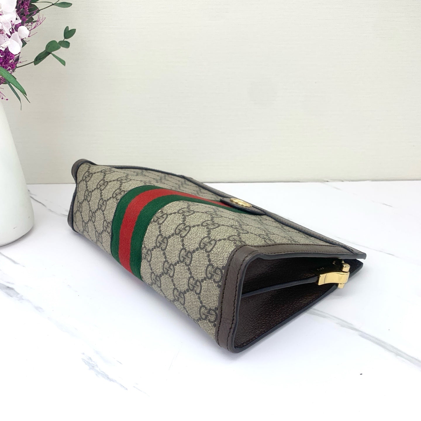 Gucci - Ophidia Monogram Clip Bag Small - GG Supreme canvas with brown leather trim - Beige and ebony with brown, green, and red accents - (small)