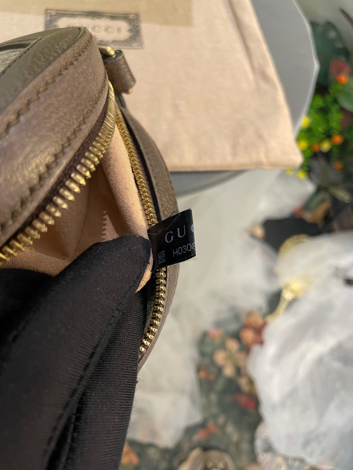 Gucci - Ophidia Round Mini Shoulder Bag - GG Supreme canvas with leather trim - Beige and Brown - (Mini)