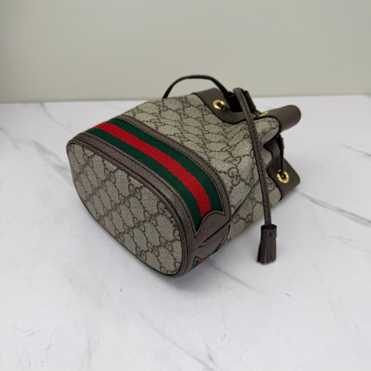 Gucci - Ophidia Small Bucket Bag - GG Supreme coated canvas with leather trim - Beige/Ebony with Dark Brown Leather and Green/Red Web Stripe - (mini)