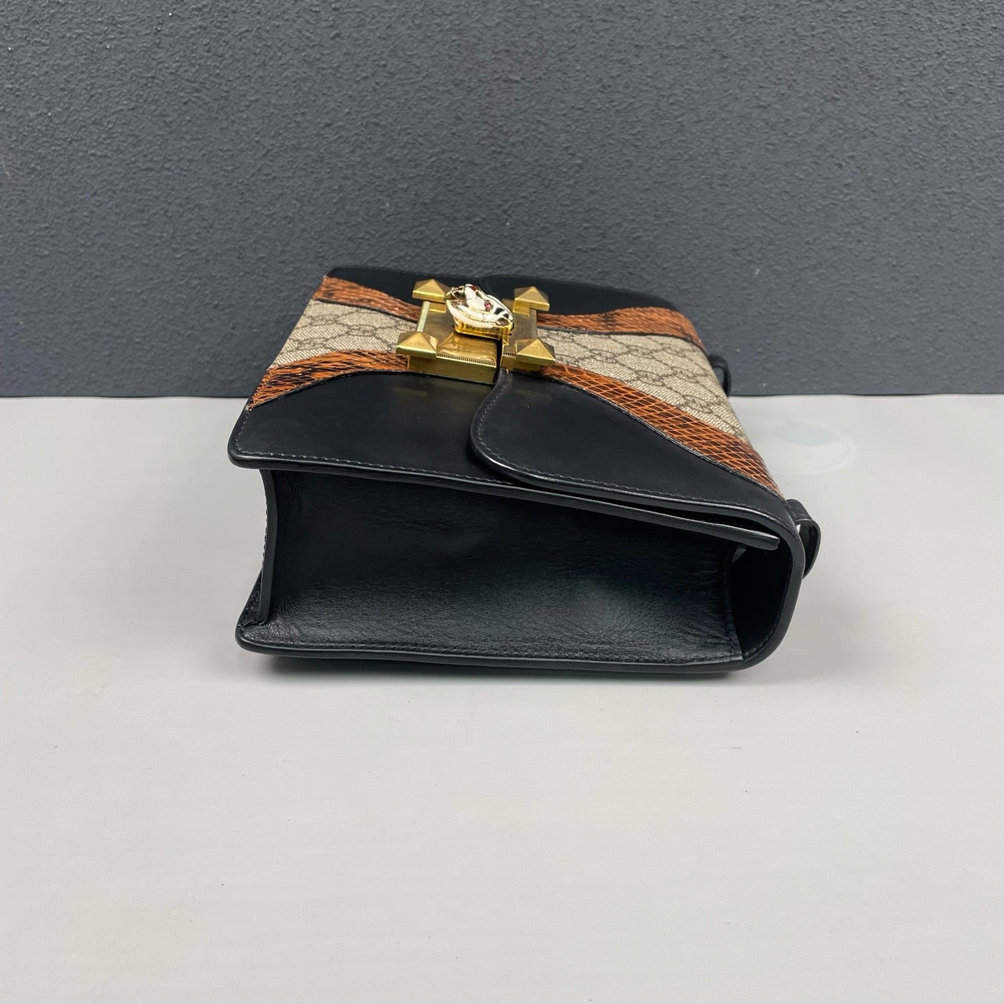 Gucci - Osiride Enamel Tiger Head Shoulder Bag - GG Supreme canvas, leather, and python leather - Multicolour - (mini)