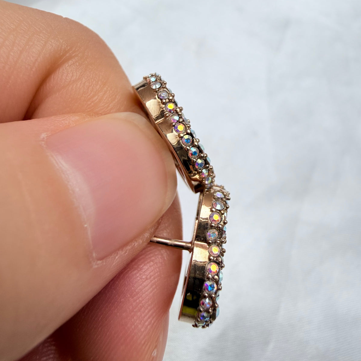 Gucci - Other - Base metal with crystal embellishments - Multicolour
