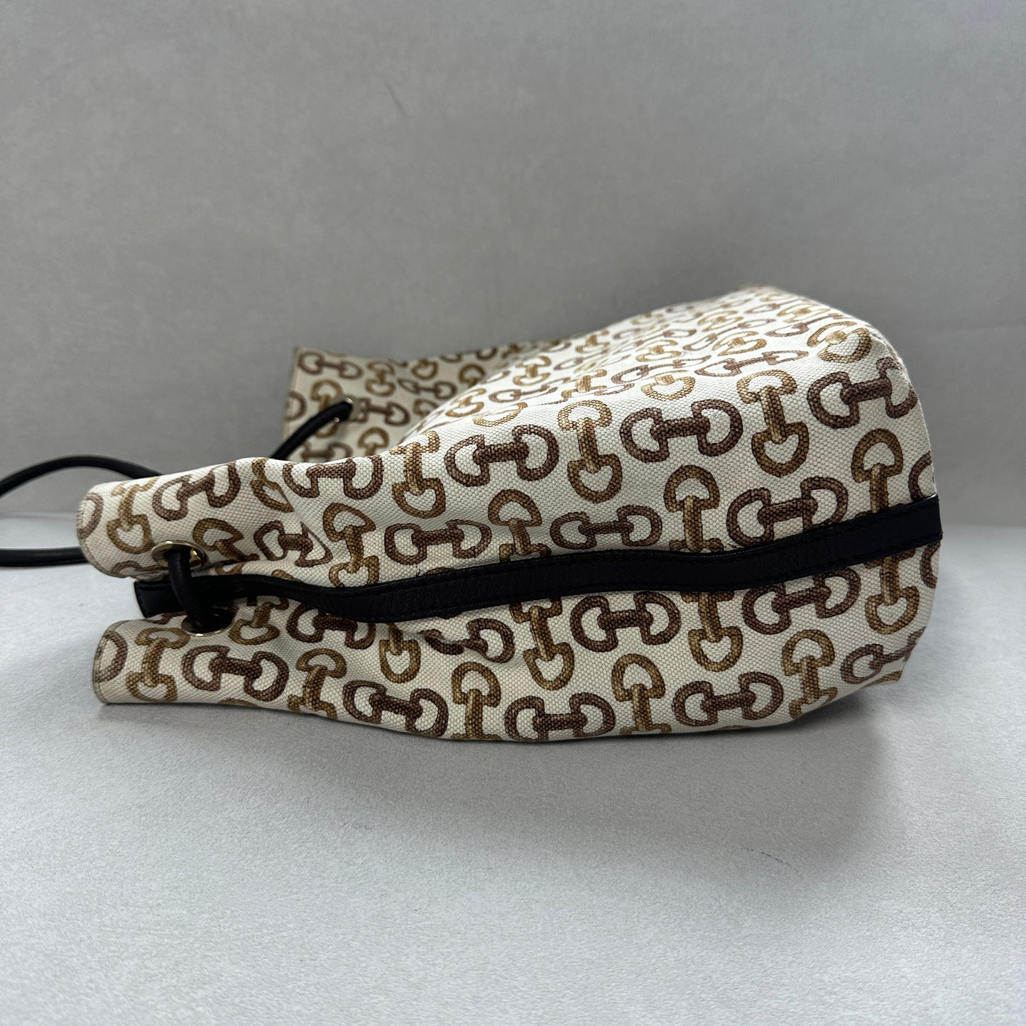 Gucci - Other - Cloth - Beige - (medium)