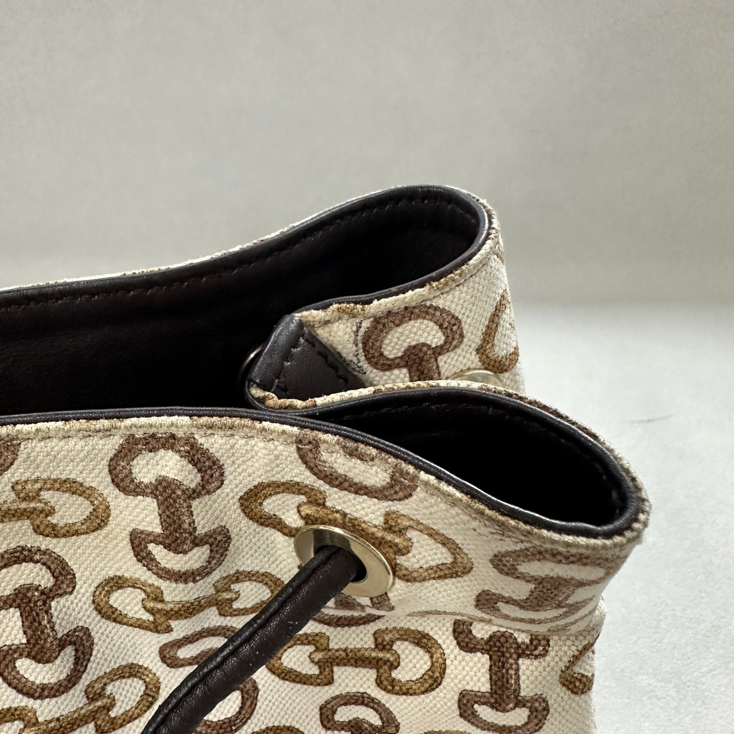 Gucci - Other - Cloth - Beige - (medium)